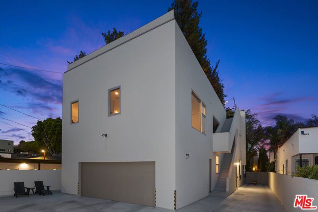 613 Westmount Drive, West Hollywood, CA 90069