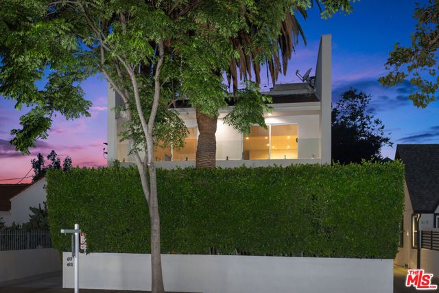 613 Westmount Drive, West Hollywood, CA 90069