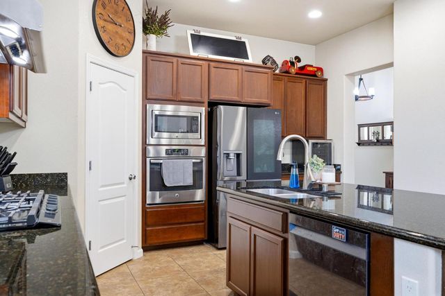 565 Sepp Ct., Ripon, CA 95366