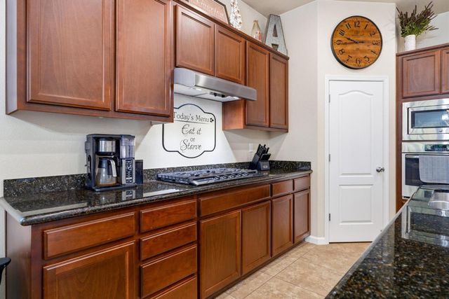565 Sepp Ct., Ripon, CA 95366