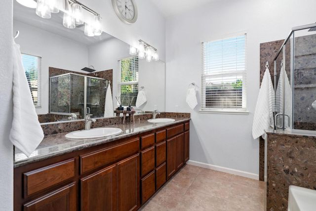 565 Sepp Ct., Ripon, CA 95366