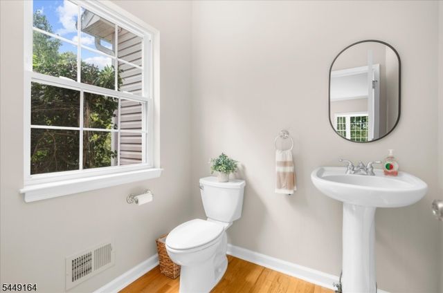 223 State Route 12, Raritan Twp., NJ 08822