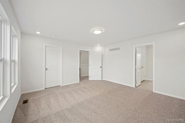 27147 Silo Drive, Saline, MI 48176