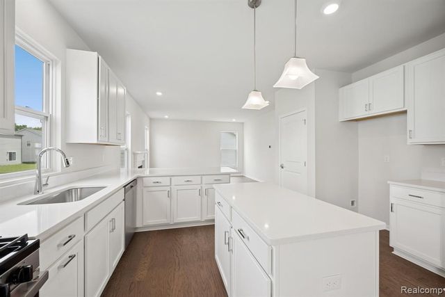 27147 Silo Drive, Saline, MI 48176