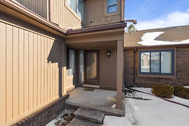 8315 Clay Court, Sterling Heights, MI 48313