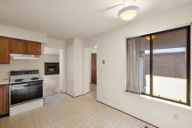 8315 Clay Court, Sterling Heights, MI 48313