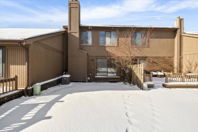 8315 Clay Court, Sterling Heights, MI 48313