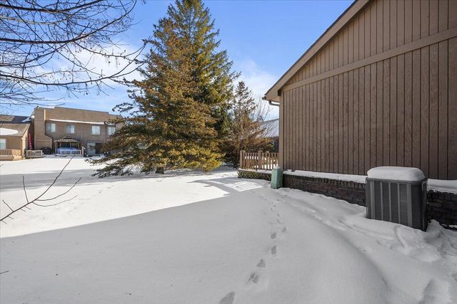 8315 Clay Court, Sterling Heights, MI 48313