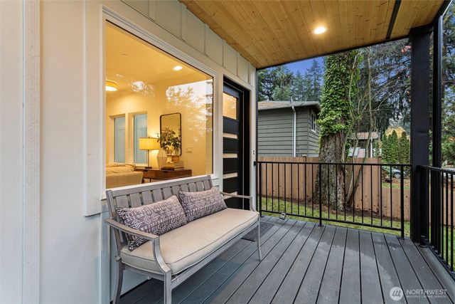 11218 115th Place NE, Kirkland, WA 98033