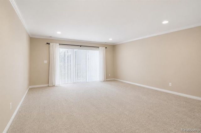 1115 N Old Woodward Ave 66, Birmingham, MI 48009