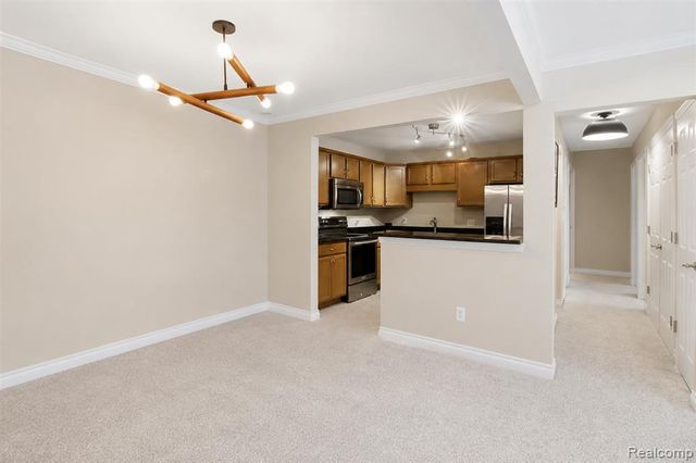 1115 N Old Woodward Ave 66, Birmingham, MI 48009