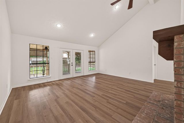 28700 Waikiki Lane, Conroe, TX 77356