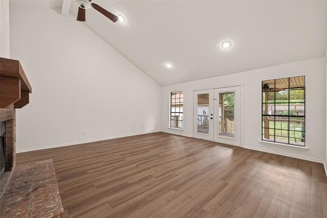 28700 Waikiki Lane, Conroe, TX 77356