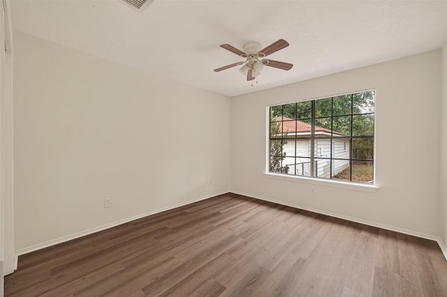 28700 Waikiki Lane, Conroe, TX 77356