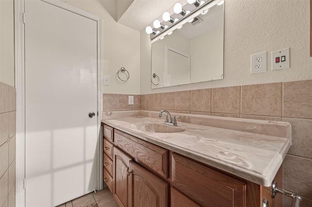 28700 Waikiki Lane, Conroe, TX 77356