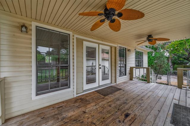 28700 Waikiki Lane, Conroe, TX 77356