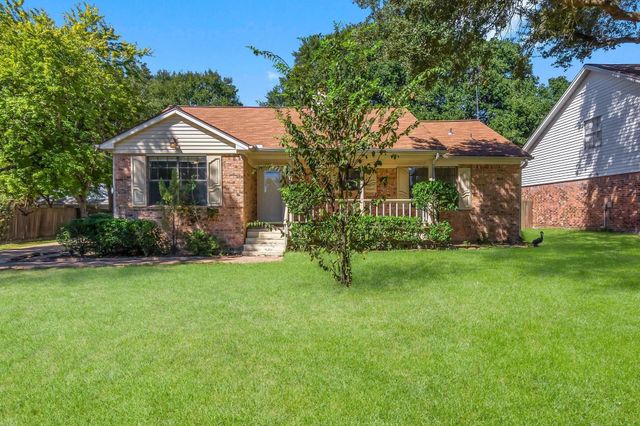 28700 Waikiki Lane, Conroe, TX 77356