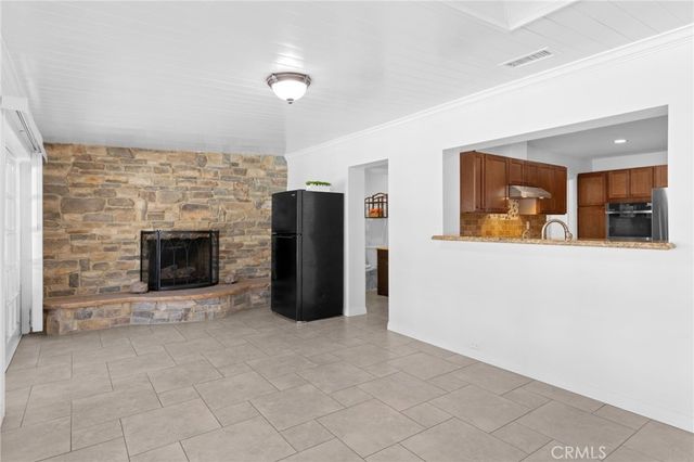 1763 N Vallejo Way, Upland, CA 91784