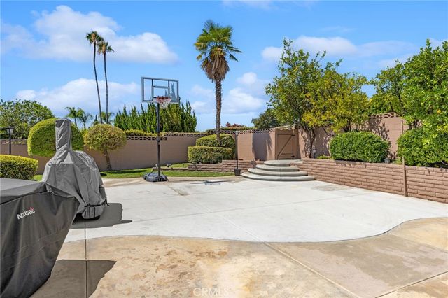 1763 N Vallejo Way, Upland, CA 91784