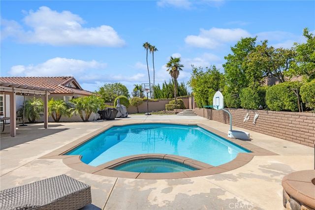 1763 N Vallejo Way, Upland, CA 91784