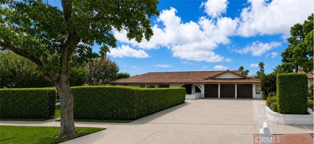 Image 3 of property listing at 1763 N Vallejo Way, Upland, CA 91784