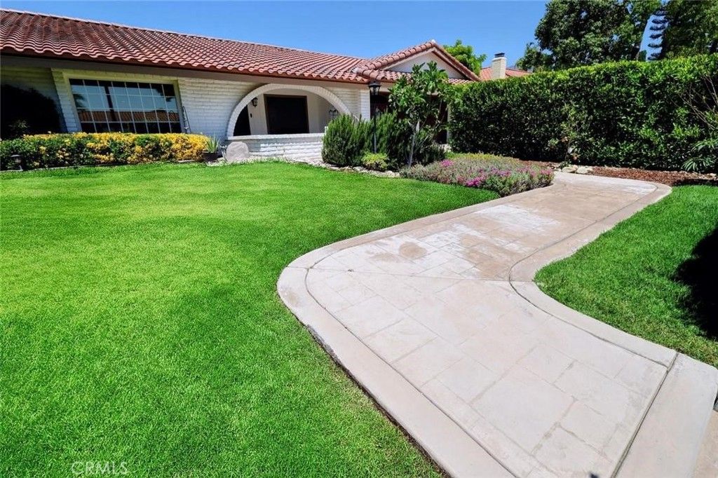 Image 4 of property listing at 1763 N Vallejo Way, Upland, CA 91784
