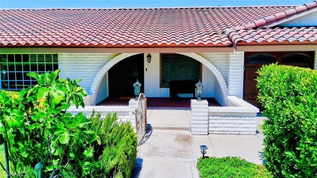Image 5 of property listing at 1763 N Vallejo Way, Upland, CA 91784