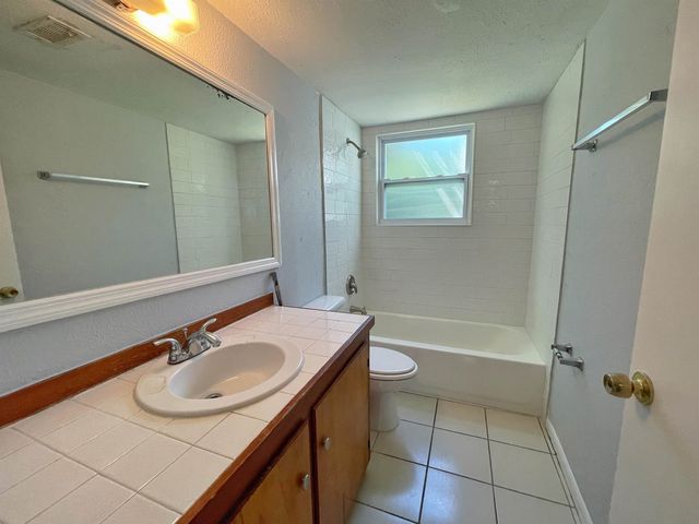 203 9th Street, St Augustine, FL 32080