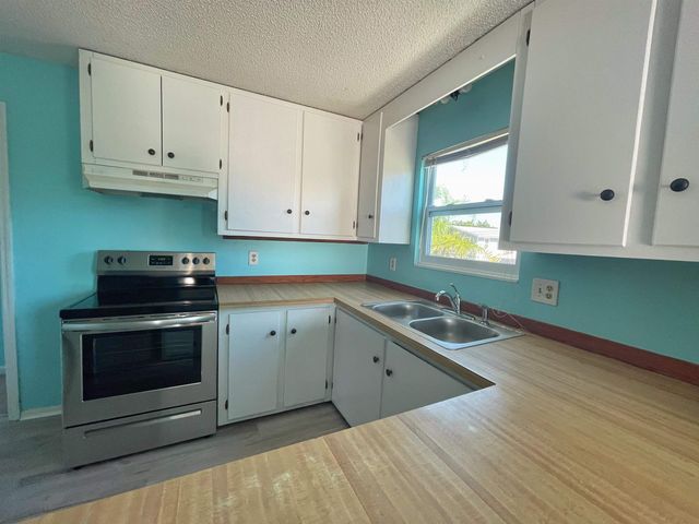 203 9th Street, St Augustine, FL 32080