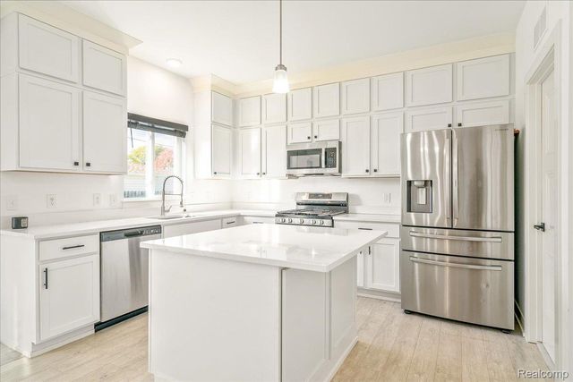 8319 Beatrice, Westland, MI 48185