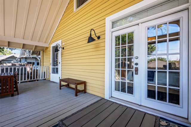 1604 S Adams Street, Fort Worth, TX 76104