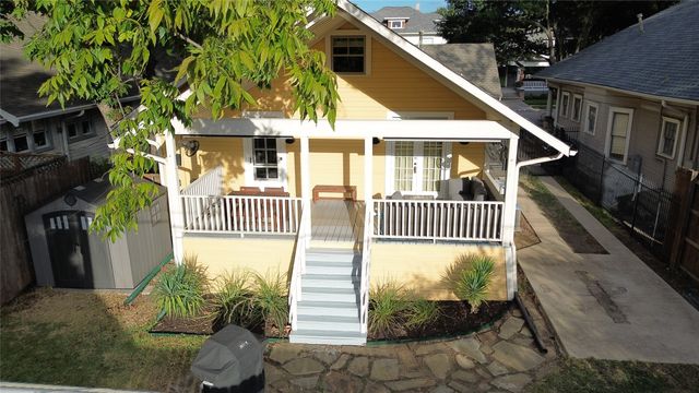 1604 S Adams Street, Fort Worth, TX 76104