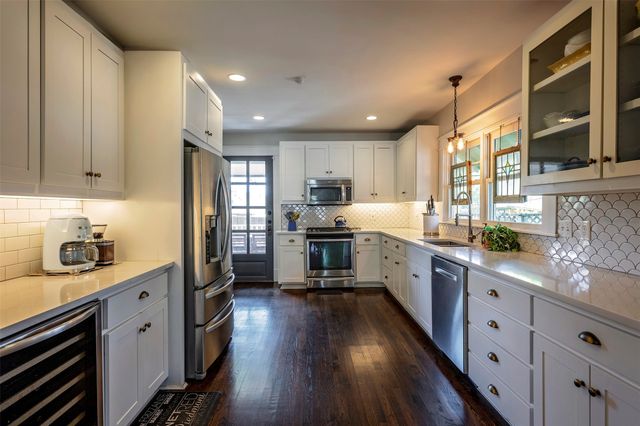 1604 S Adams Street, Fort Worth, TX 76104