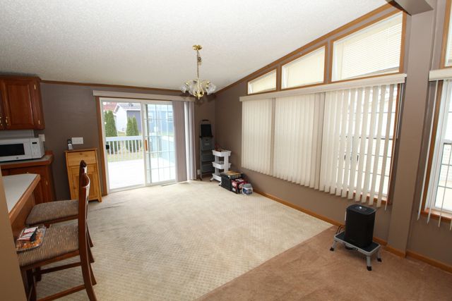 5435 AUTUMN ASH Lane, Machesney Park, IL 61115