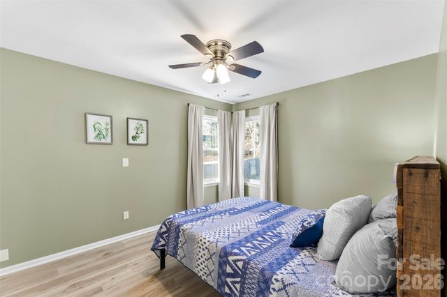 12104 Woodside Falls Road, Pineville, NC 28134