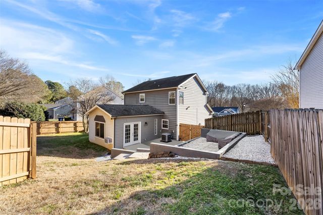 12104 Woodside Falls Road, Pineville, NC 28134