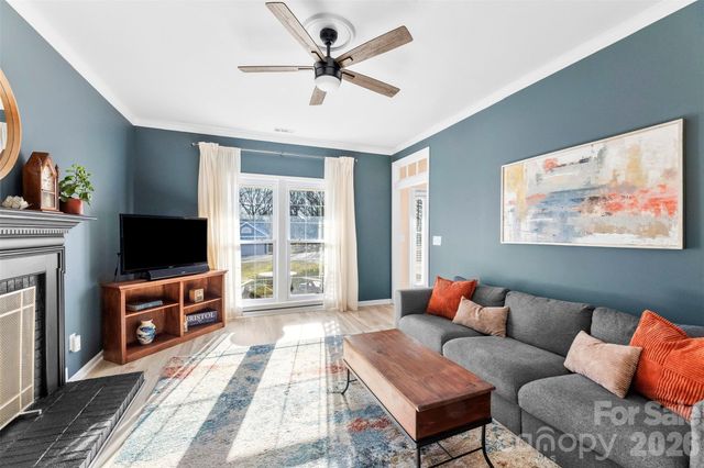 12104 Woodside Falls Road, Pineville, NC 28134