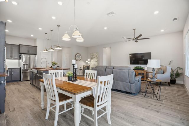 1820 Morello Dr, Brentwood, CA 94513