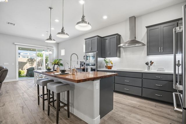 1820 Morello Dr, Brentwood, CA 94513