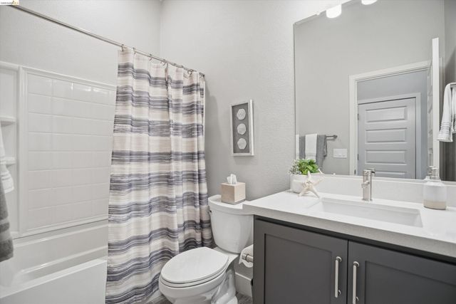 1820 Morello Dr, Brentwood, CA 94513