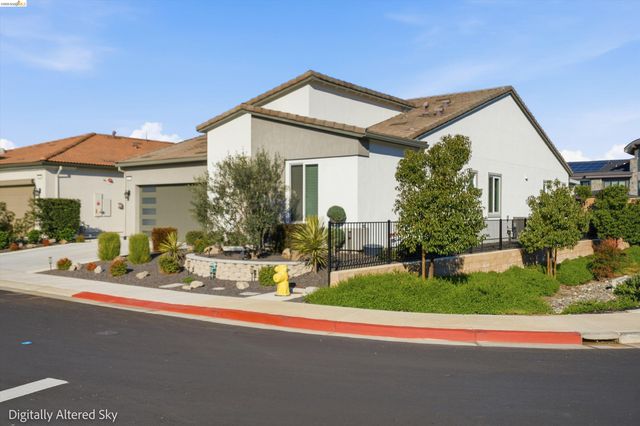 1820 Morello Dr, Brentwood, CA 94513