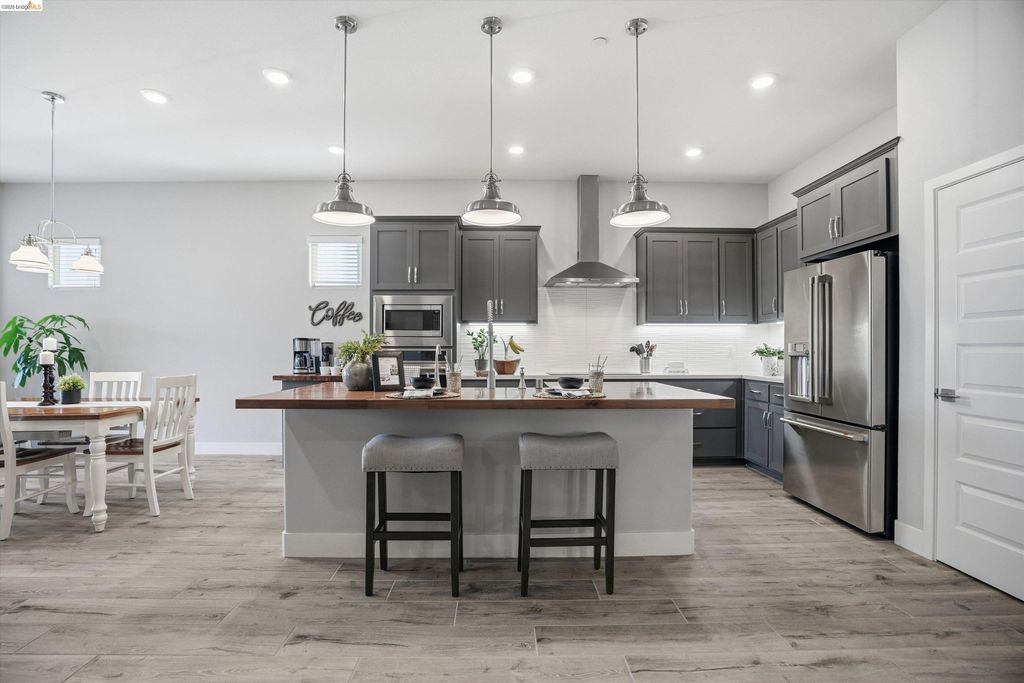 1820 Morello Dr, Brentwood, CA 94513