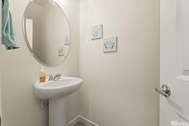 4920 Little Rock Way, Sun Valley, NV 89433