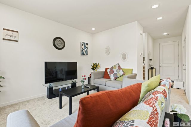 4920 Little Rock Way, Sun Valley, NV 89433