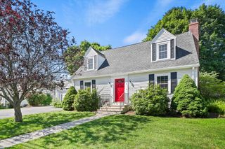 4 Richard Avenue, Shrewsbury, MA 01545