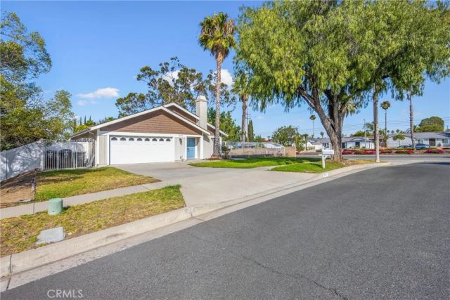 1997 S Starfire Ave, Corona, CA 92879