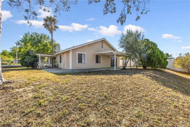 1997 S Starfire Ave, Corona, CA 92879