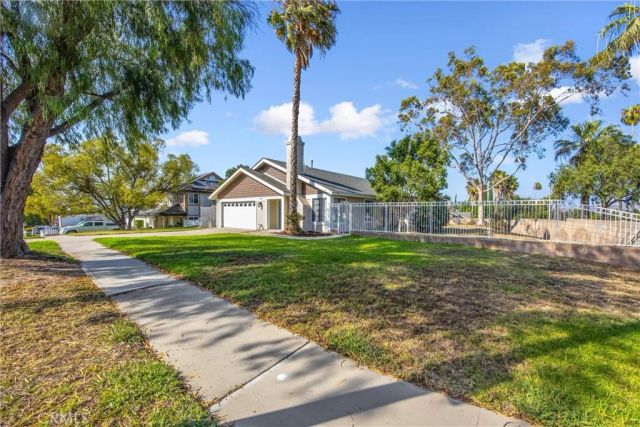 1997 S Starfire Ave, Corona, CA 92879