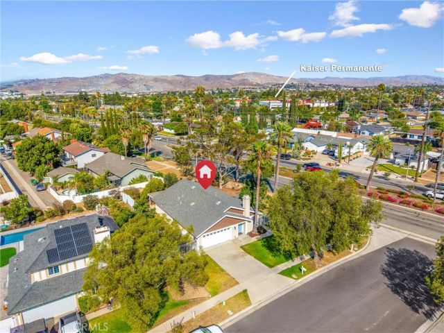 1997 S Starfire Ave, Corona, CA 92879