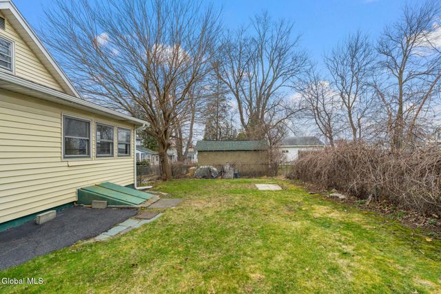 17 Tremont Street, Albany, NY 12205
